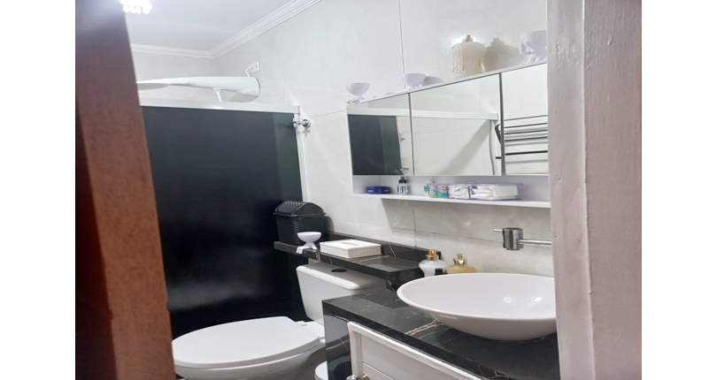 Sobrado à venda Avenida Santa Mônica, 326, Jardim Santa Mônica - Imóveis à Venda