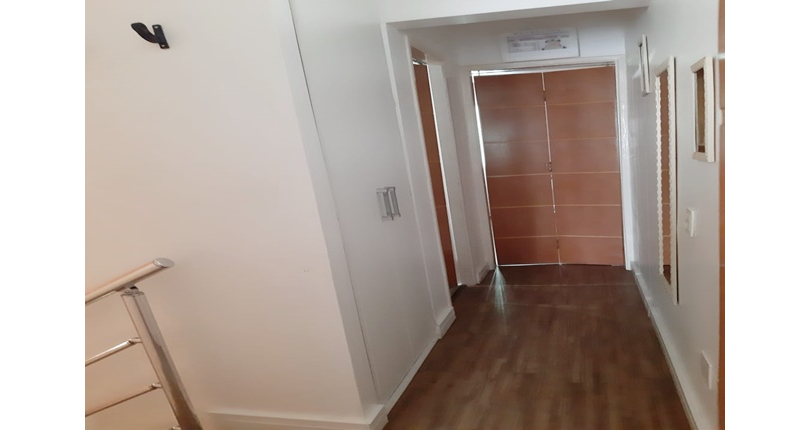 Sobrado à venda Avenida Santa Mônica, 326, Jardim Santa Mônica - Imóveis à Venda