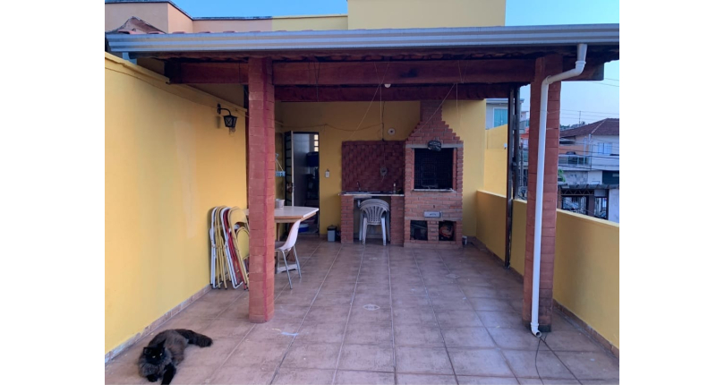 Sobrado à venda no Jardim Líbano na Rua Professor Araújo Coelho