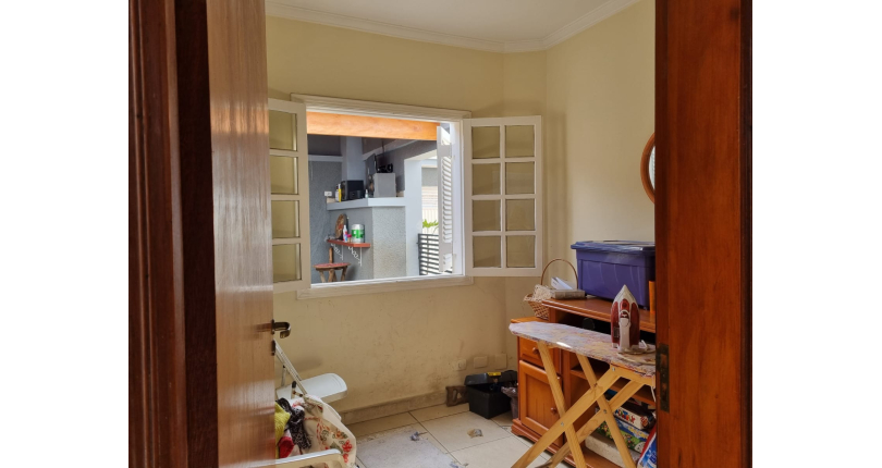 Sobrado à venda no Parque São Domingos na Rua Artur Bastos