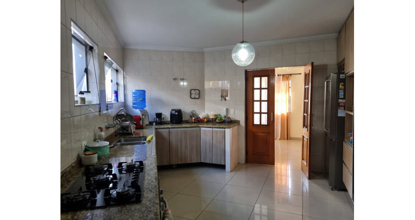  Sobrado à venda no Parque São Domingos na Rua Artur Bastos