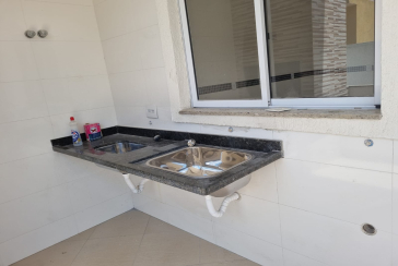 Sobrado novo à venda na Vila Pereira Barreto na Rua Doutor Osvaldo Urioste 194