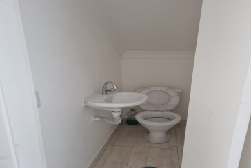 Sobrado novo à venda na Vila Pereira Barreto na Rua Doutor Osvaldo Urioste 194