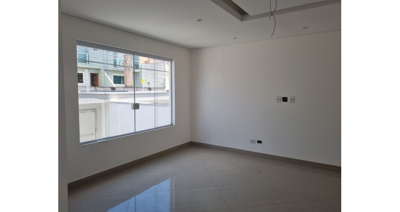 Sobrado novo à venda na Vila Pereira Barreto na Rua Doutor Osvaldo Urioste 194