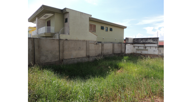 Belo Terreno no Jardim Vista Linda na Rua Erva Cidreira