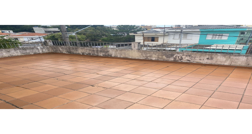 Casa à venda no Parque São Domingos na Rua Artur Bastos