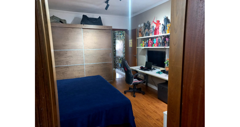 Sobrado à venda no Jaraguá na Rua Mar Alto