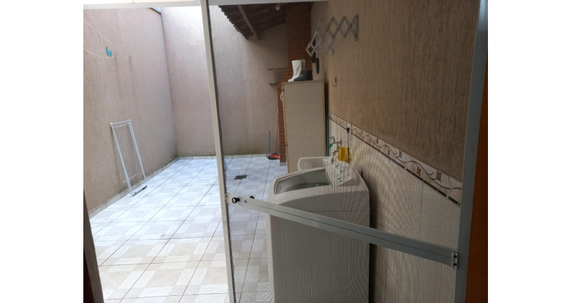 Sobrado à venda no Jaraguá na Rua Mar Alto