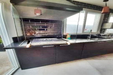 Belo Sobrado à Venda no Parque São Domingos na Rua Amílcar Barbuy