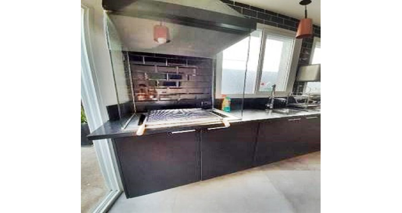 Belo Sobrado à Venda no Parque São Domingos na Rua Amílcar Barbuy