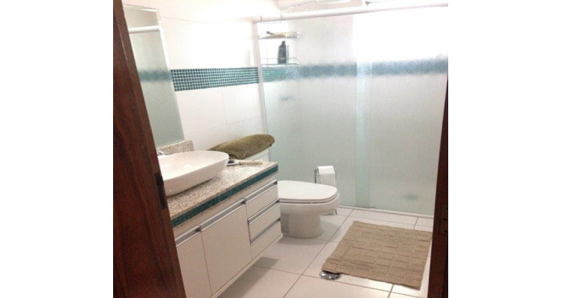 Sobrado à venda na Vila dos Remédios na Rua Físico Lawrence