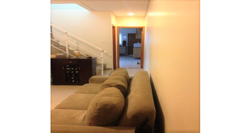 Sobrado à venda na Vila dos Remédios na Rua Físico Lawrence