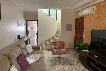 Sobrado à venda no Jardim Regina na Rua Doutor Almeida Soares