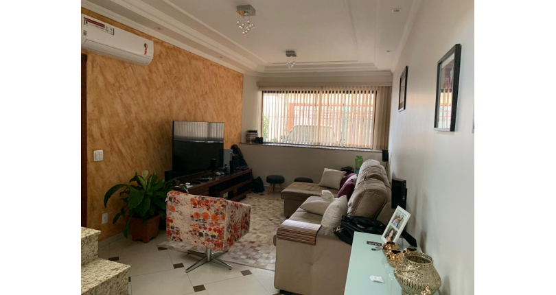 Sobrado à venda no Jardim Regina na Rua Doutor Almeida Soares