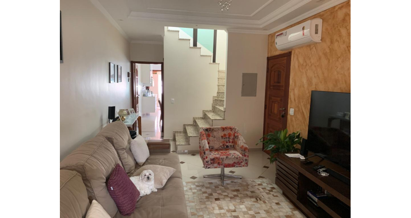 Sobrado à venda no Jardim Regina na Rua Doutor Almeida Soares