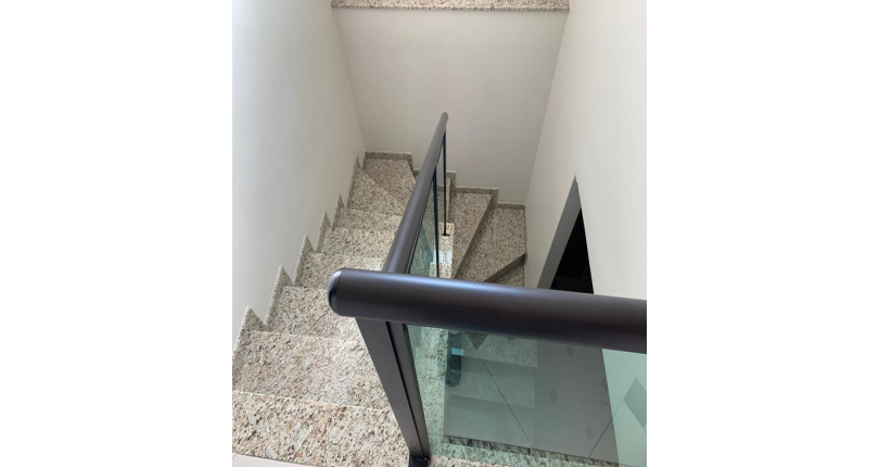 Sobrado à venda no Jardim Regina na Rua Doutor Almeida Soares