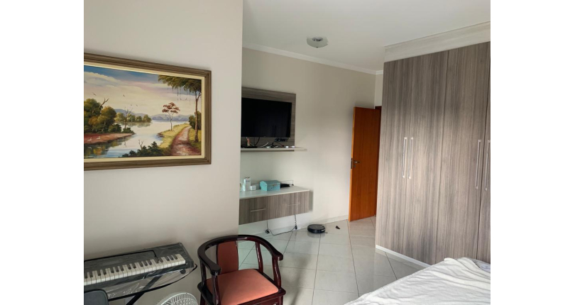 Sobrado à venda no Jardim Regina na Rua Doutor Almeida Soares