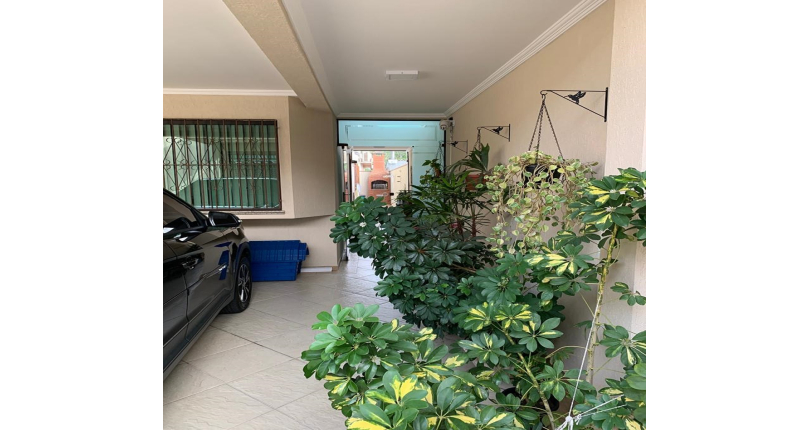 Sobrado à venda no Jardim Regina na Rua Doutor Almeida Soares