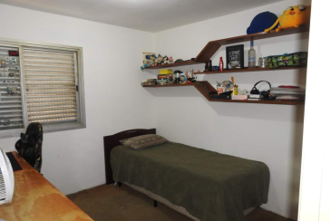 Apartamento à venda nas Perdizes na Rua Ministro Ferreira Alves 1031, no Condomínio Edifício Praça da Pompeia