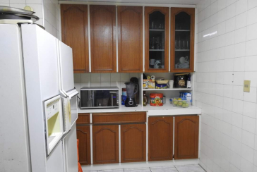 Apartamento à venda nas Perdizes na Rua Ministro Ferreira Alves 1031, no Condomínio Edifício Praça da Pompeia