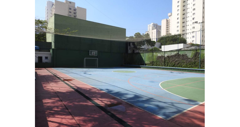 Apartamento à venda nas Perdizes na Rua Ministro Ferreira Alves 1031, no Condomínio Edifício Praça da Pompeia