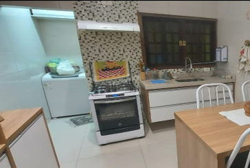 Sobrado à venda na Ayrosa na Rua Jandaia