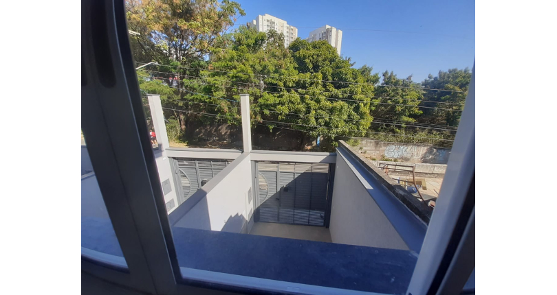 Sobrado à venda Rua Doutor André Peggion, 544 B, Jardim Regina - Imóveis à Venda