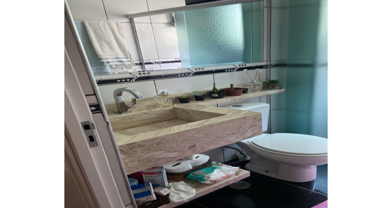 Apartamento à venda no Bairro Ayrosa na Rua João Marchetti 471