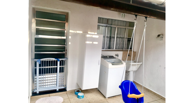 Sobrado à venda no Conjunto Residencial Vista Verde na Rua Desembargador Joaquim Bandeira de Melo 657