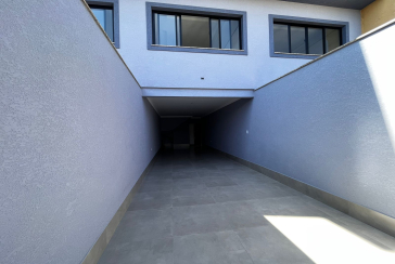 Sobrado novo á venda no Parque São Domingos na Rua Jose Amaro Peçanha 278