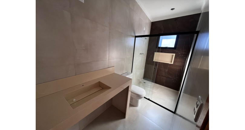 Sobrado novo á venda no Parque São Domingos na Rua Jose Amaro Peçanha 280