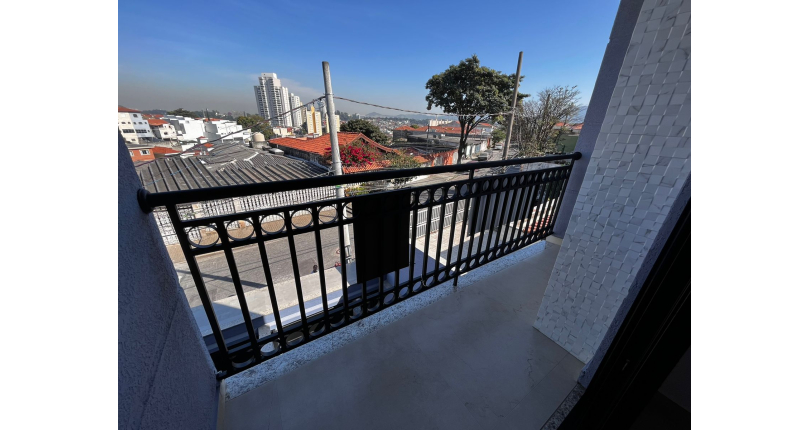 Sobrado novo á venda no Parque São Domingos na Rua Jose Amaro Peçanha 280