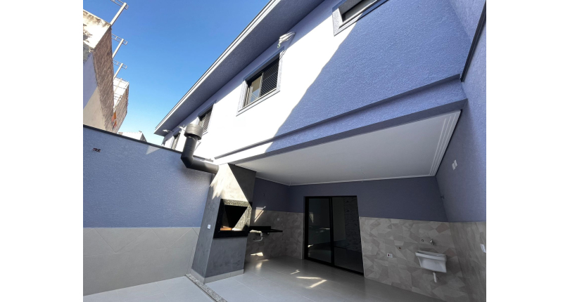 Sobrado novo á venda no Parque São Domingos na Rua Jose Amaro Peçanha 280