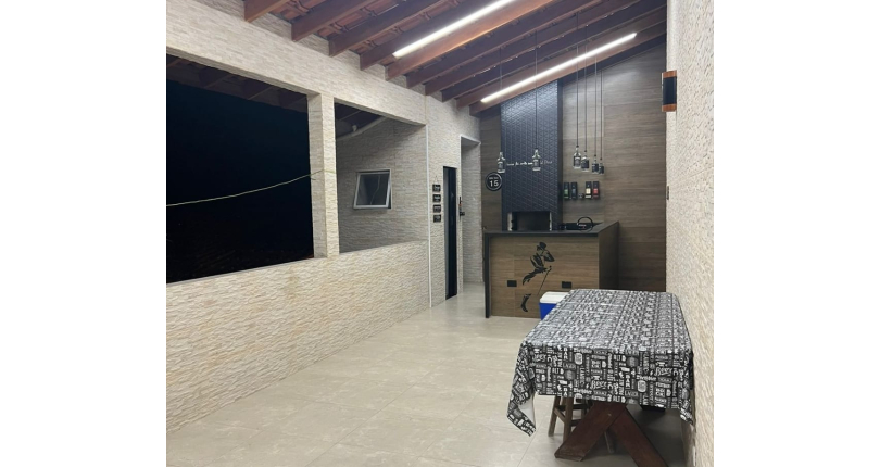 Sobrado à venda na Vila Menck na Rua Thomaz Fimiani