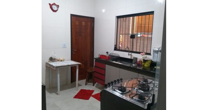 Sobrado à venda no Conjunto Residencial Jardim Canaã na Rua Santaluz