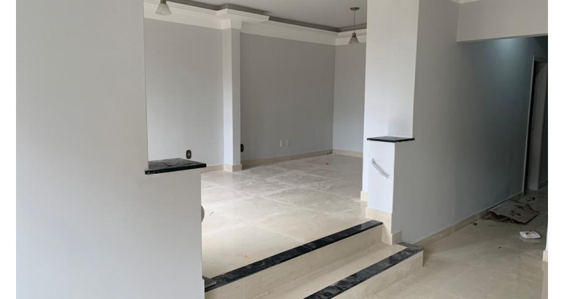 Lindo Sobrado à venda na Chacara Inglesa na Rua Doutor Ademar Nobre