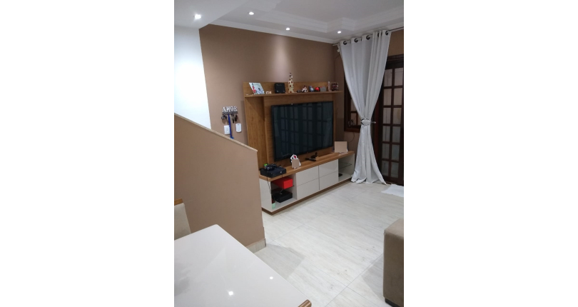 Sobrado à venda no Conjunto Residencial Vista Verde na Rua Desembargador Joaquim Bandeira de Melo