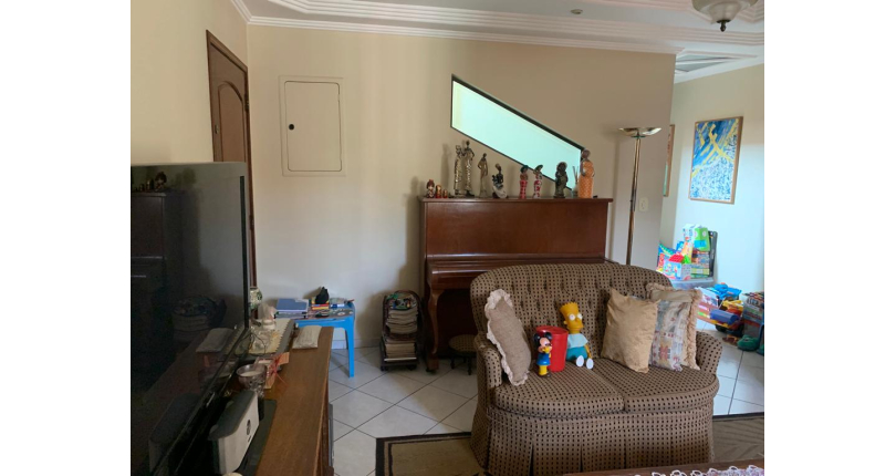 Sobrado à venda na Chacara Inglesa na Rua Doutor Ademar Nobre