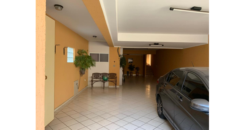 Sobrado à venda na Chacara Inglesa na Rua Doutor Ademar Nobre