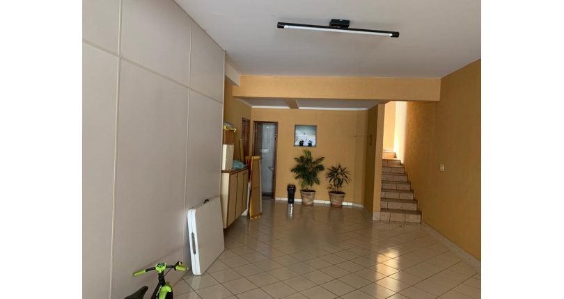 Sobrado à venda na Chacara Inglesa na Rua Doutor Ademar Nobre