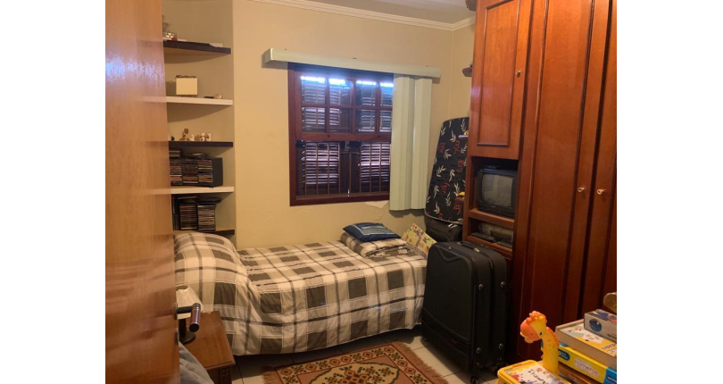 Sobrado à venda na Chacara Inglesa na Rua Doutor Ademar Nobre