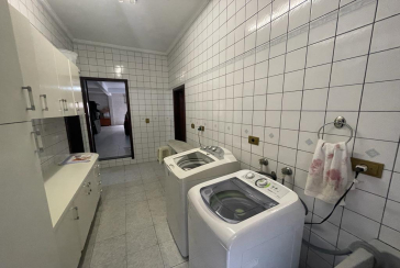 Sobrado à venda no Jardim Pinheiros (City Pinheirinho) na Rua Jose Mauro de Vasconcelos 