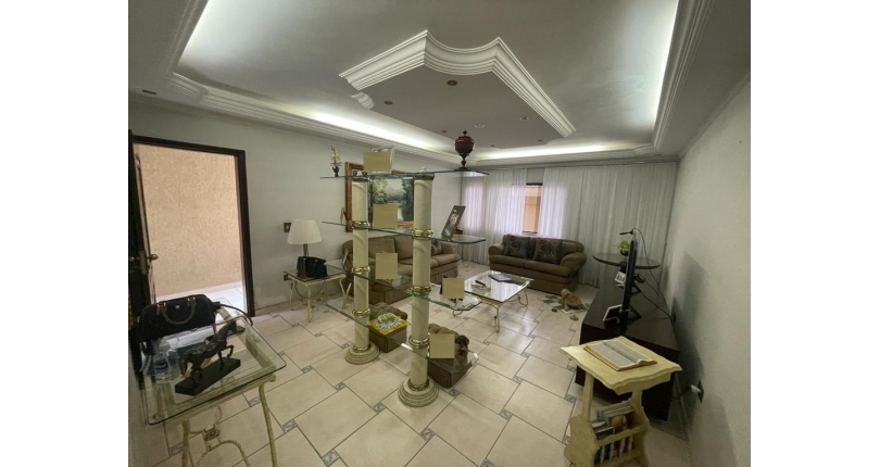 Sobrado à venda no Jardim Pinheiros (City Pinheirinho) na Rua Jose Mauro de Vasconcelos 