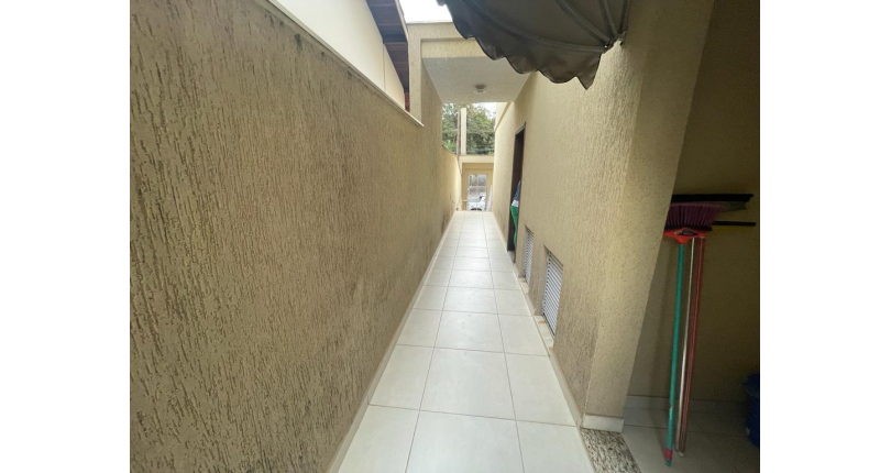 Sobrado à venda no Jardim Pinheiros (City Pinheirinho) na Rua Jose Mauro de Vasconcelos 