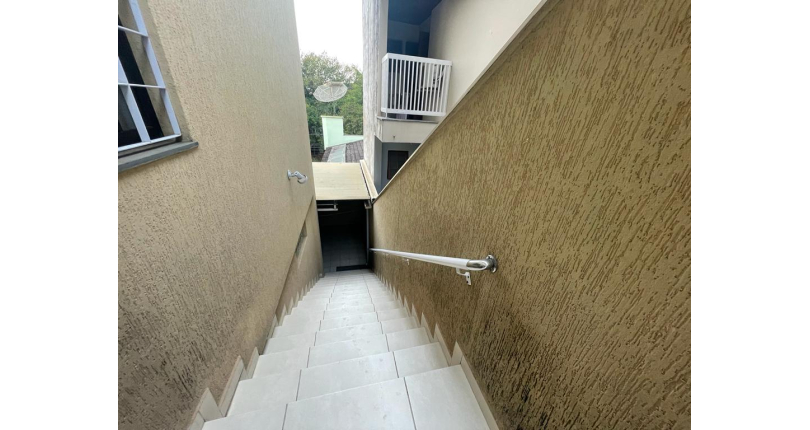 Sobrado à venda no Jardim Pinheiros (City Pinheirinho) na Rua Jose Mauro de Vasconcelos 