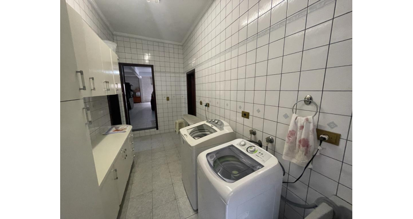 Sobrado à venda no Jardim Pinheiros (City Pinheirinho) na Rua Jose Mauro de Vasconcelos 