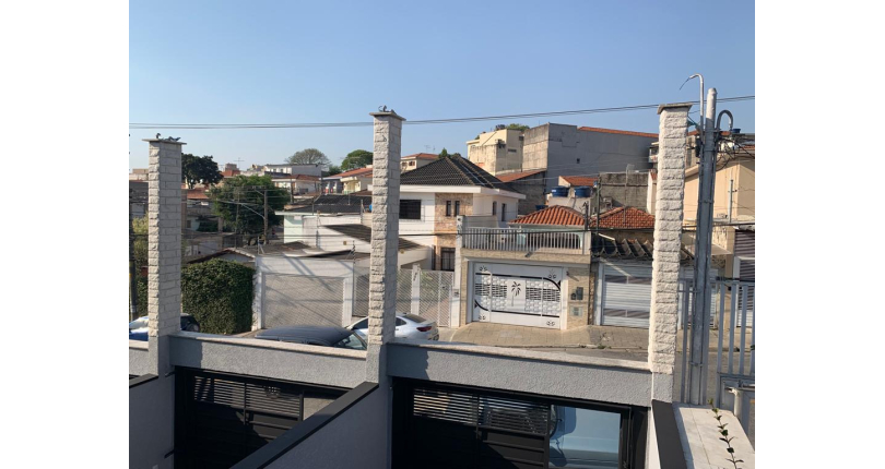 Sobrado novo à venda no Parque São Domingos na Rua Homero Sales 855 