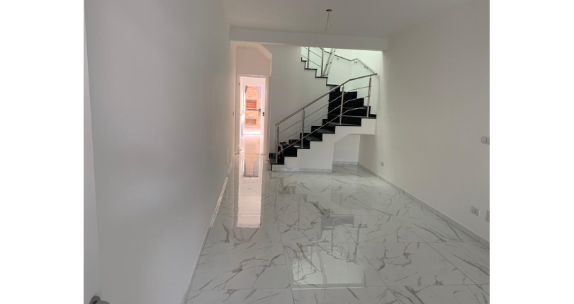 Sobrado novo à venda no Parque São Domingos na Rua Homero Sales 855 