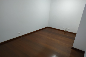 Sobrado à venda na Vila Mangalot na Rua Manuel Pinheiro