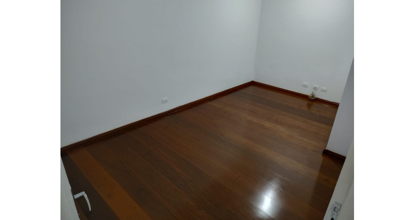 Sobrado à venda na Vila Mangalot na Rua Manuel Pinheiro